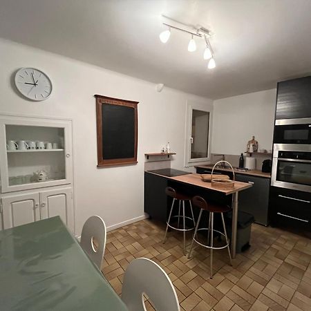 Agreable Maison De Village Avec Terrasse Vinca Εξωτερικό φωτογραφία