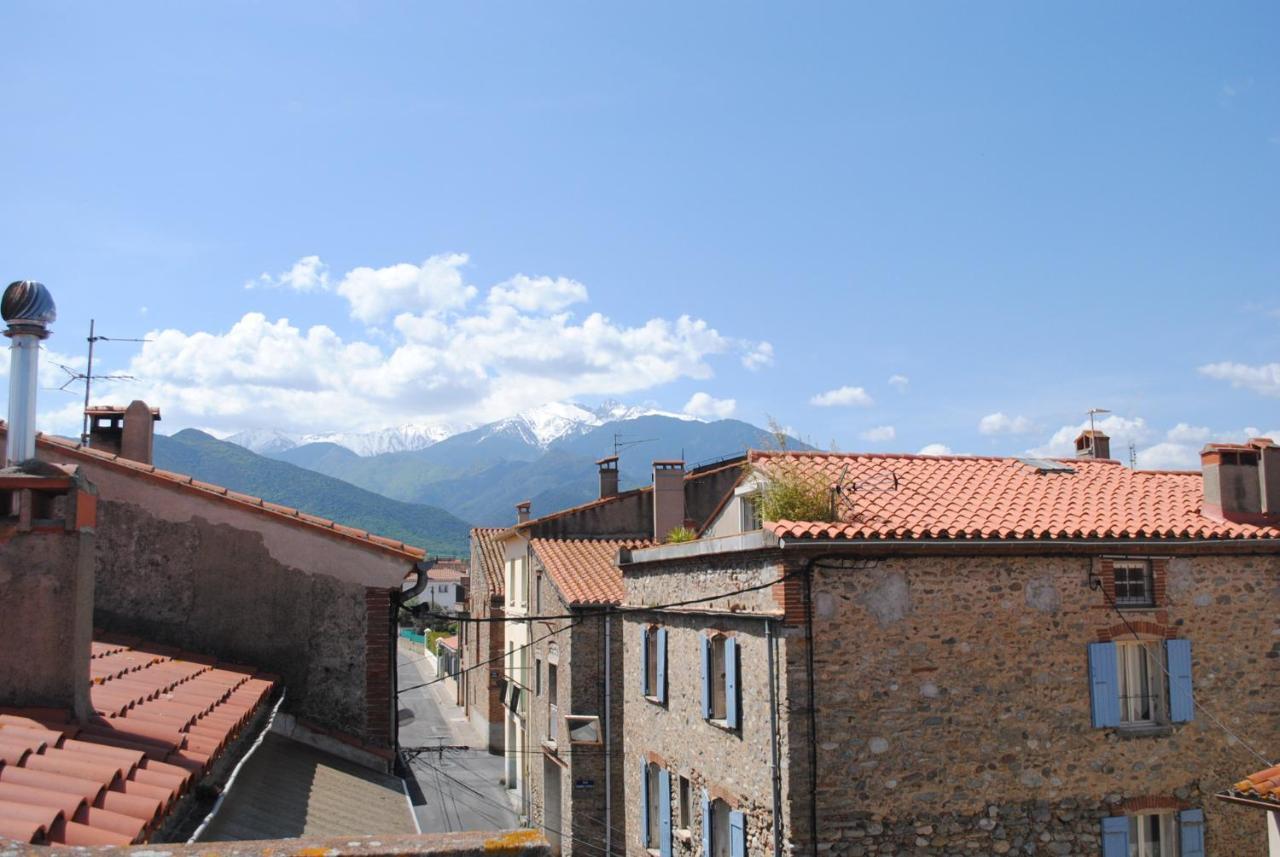Agreable Maison De Village Avec Terrasse Vinca Εξωτερικό φωτογραφία