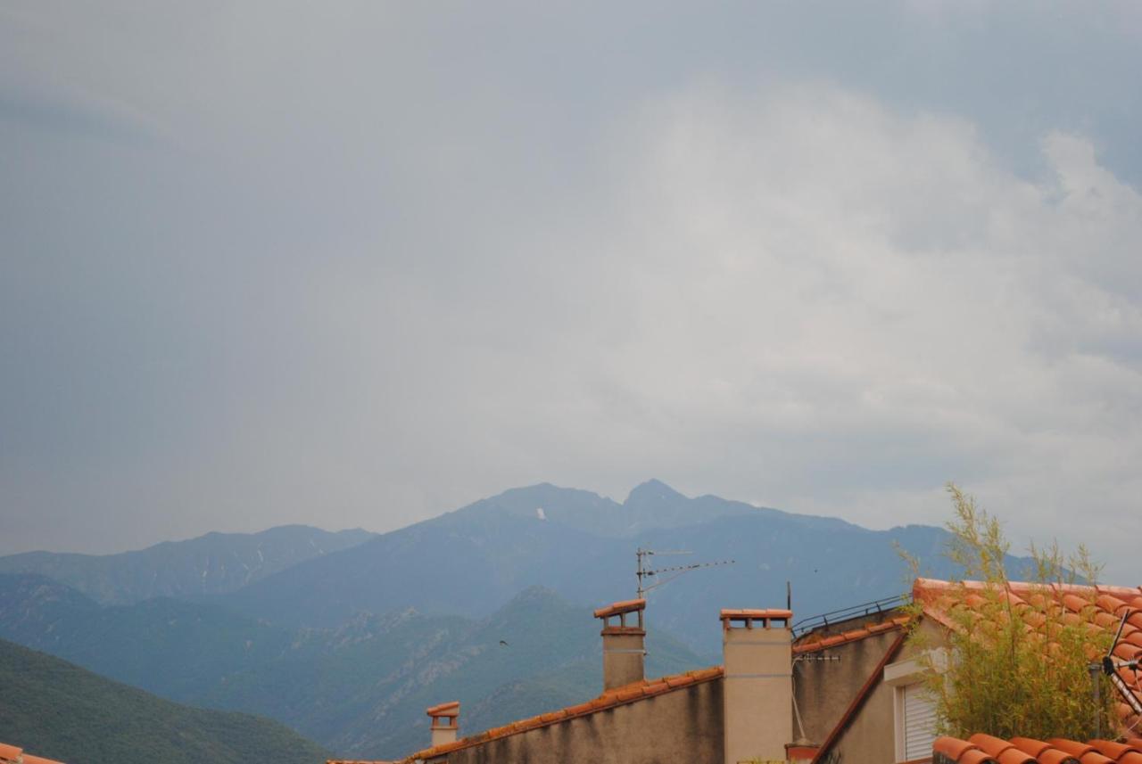 Agreable Maison De Village Avec Terrasse Vinca Εξωτερικό φωτογραφία