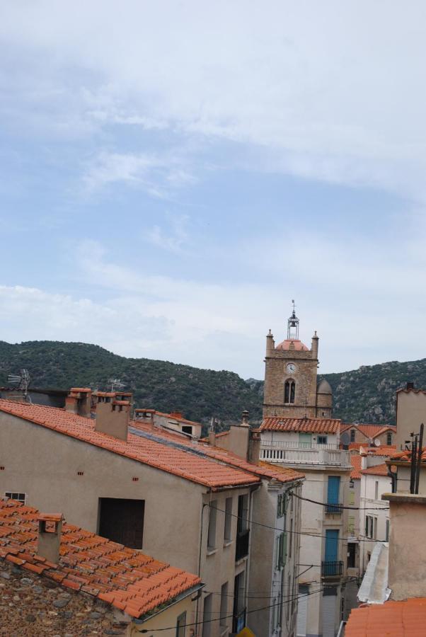 Agreable Maison De Village Avec Terrasse Vinca Εξωτερικό φωτογραφία