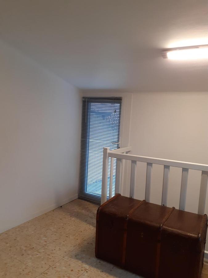 Agreable Maison De Village Avec Terrasse Vinca Εξωτερικό φωτογραφία